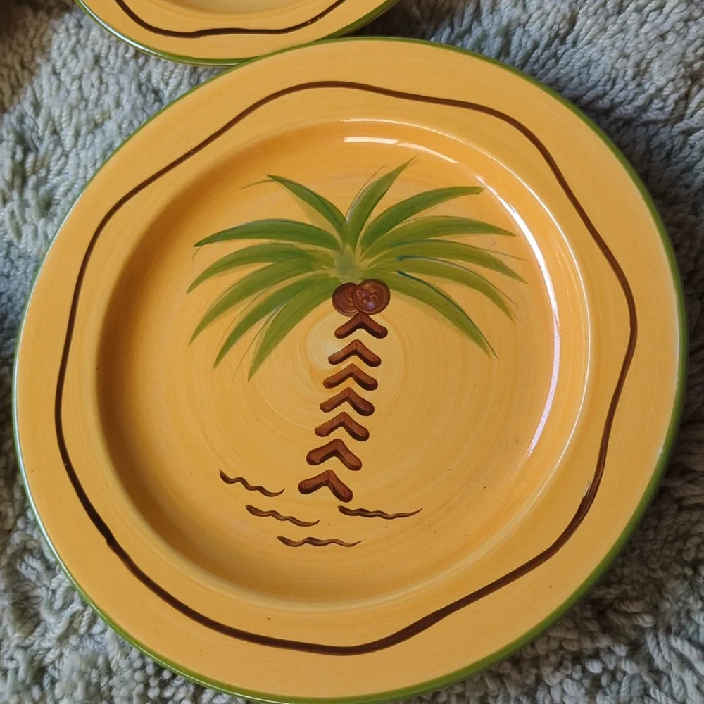 🆕 set of 4 island palm plates